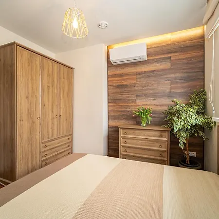 Jack Apartment-top Center & Free Parking Space Apartament Varna