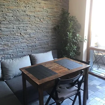 Jack Apartment-top Center & Free Parking Space *